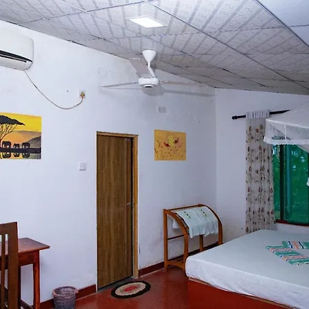 Beach Raised Guest House Tangalle Exterior photo