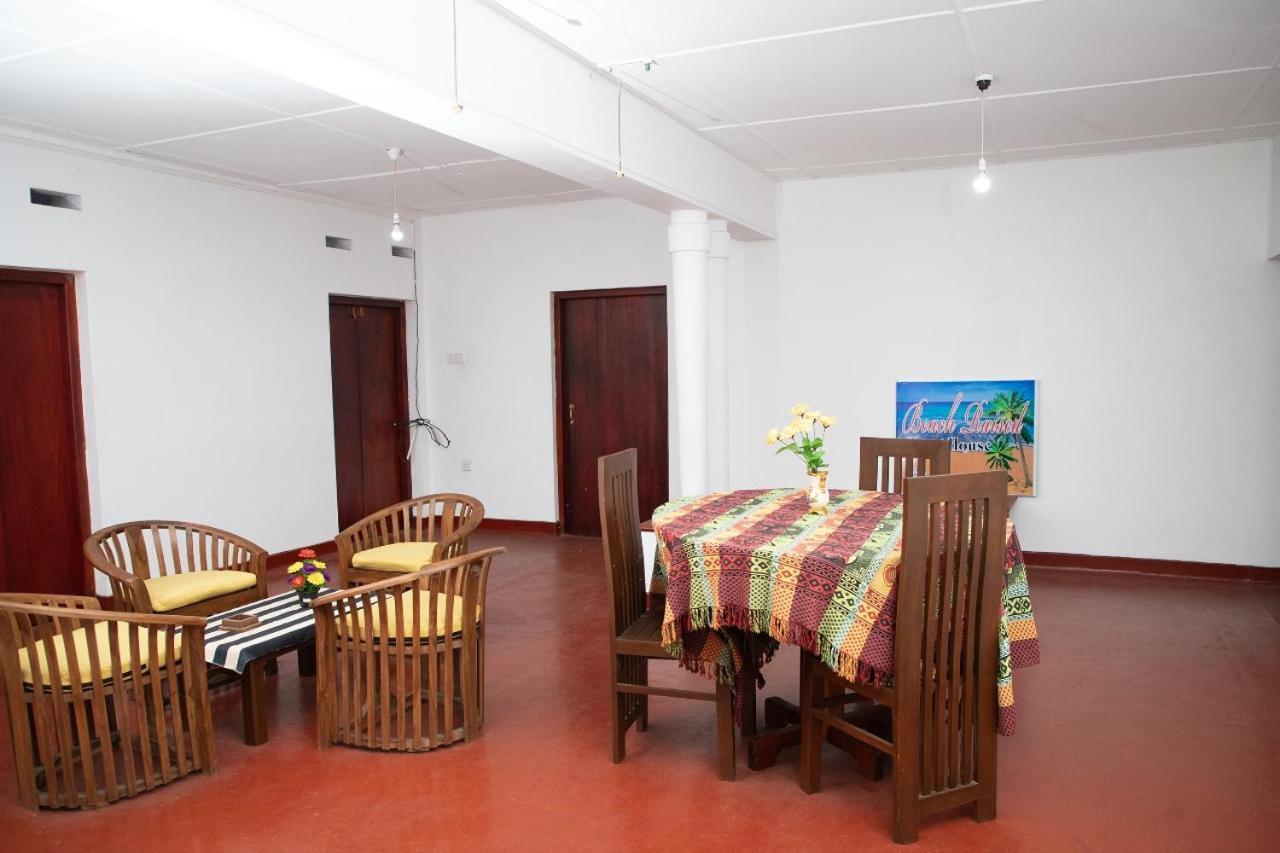 Raised Tangalle